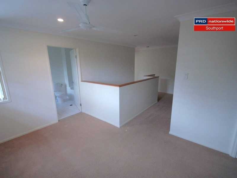 4/32-34 Margaret Street, Southport QLD 4215