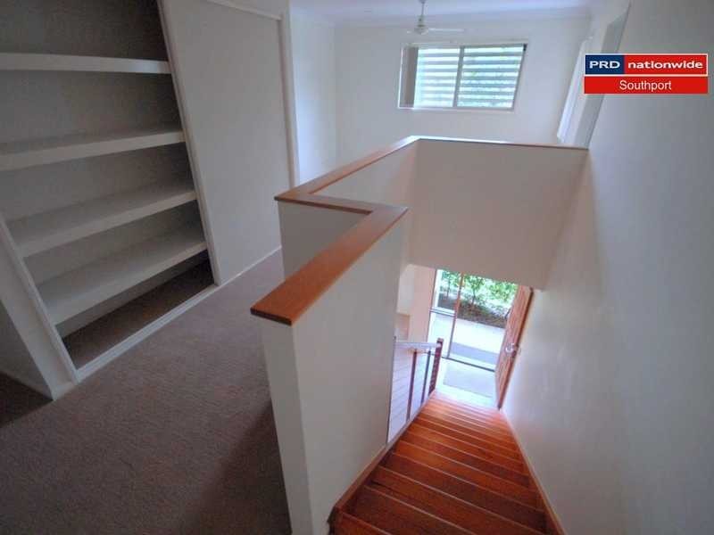 4/32-34 Margaret Street, Southport QLD 4215