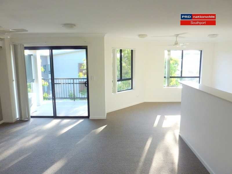 Unit 27/15-17 Lloyd Street, Southport QLD 4215