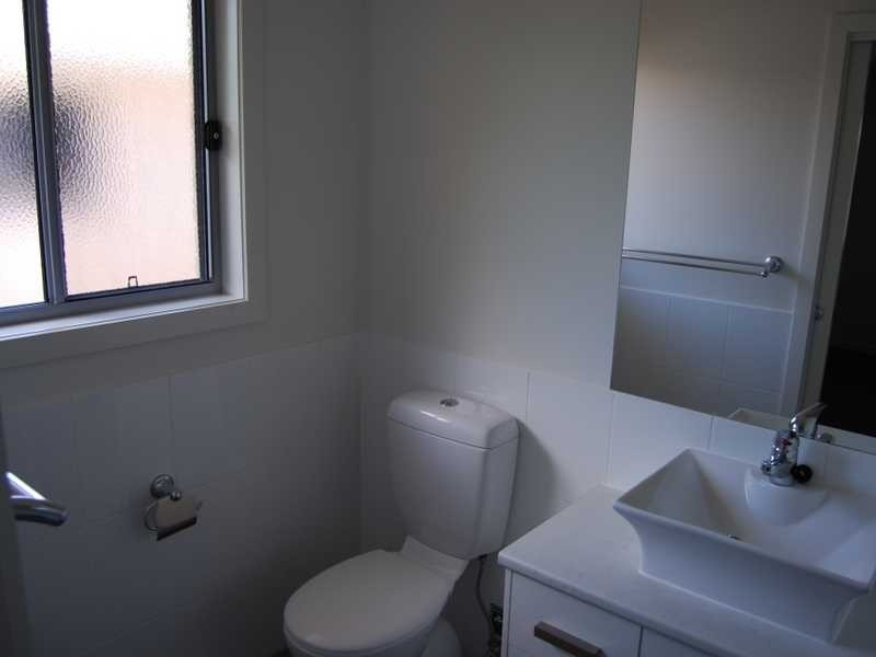 4/ 16 – 18 Geoff Wolter Drive, Molendinar QLD 4214