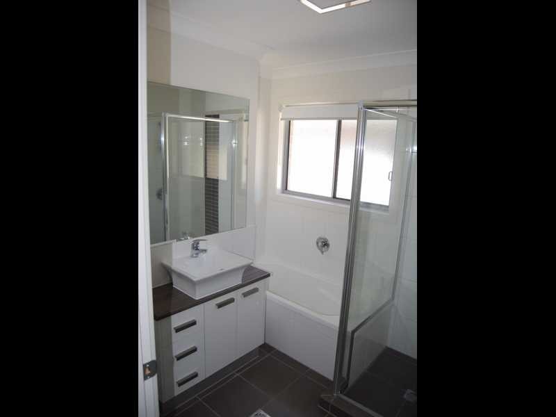 Unit 5/16 – 18 Geoff Wolter Drive, Molendinar QLD 4214