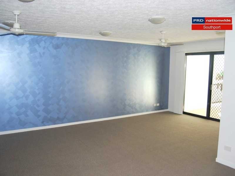 Unit 1/15-17 Lloyd Street, Southport QLD 4215