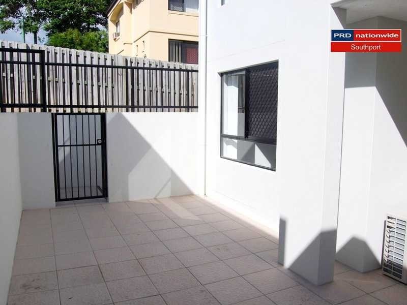 Unit 1/15-17 Lloyd Street, Southport QLD 4215