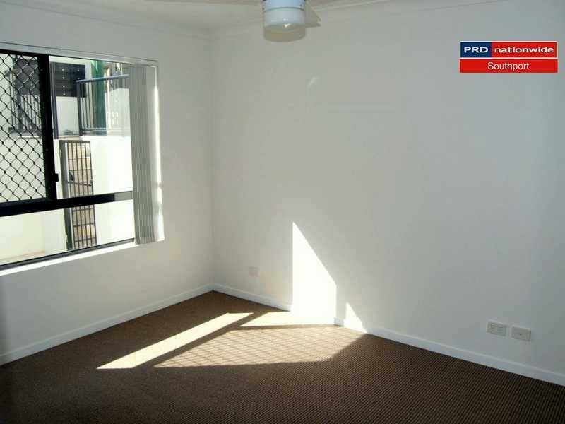 Unit 1/15-17 Lloyd Street, Southport QLD 4215