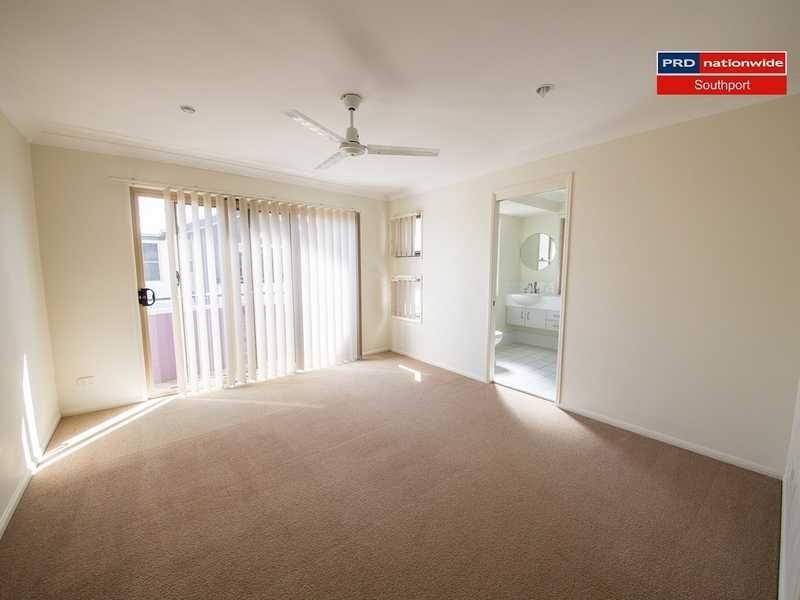 1/32-34 Margaret Street, Southport QLD 4215