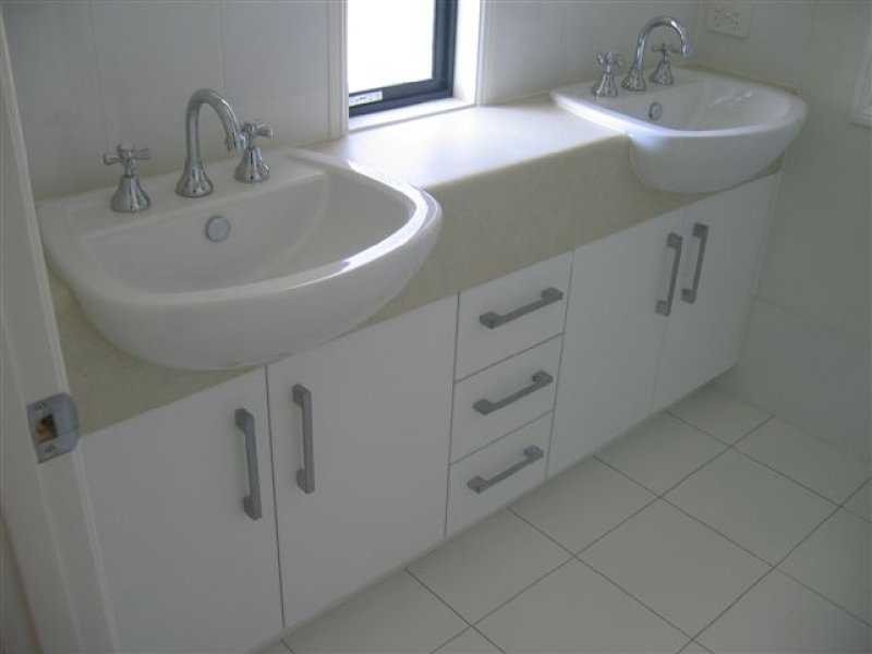 2/100 Imperial Parade, Labrador QLD 4215