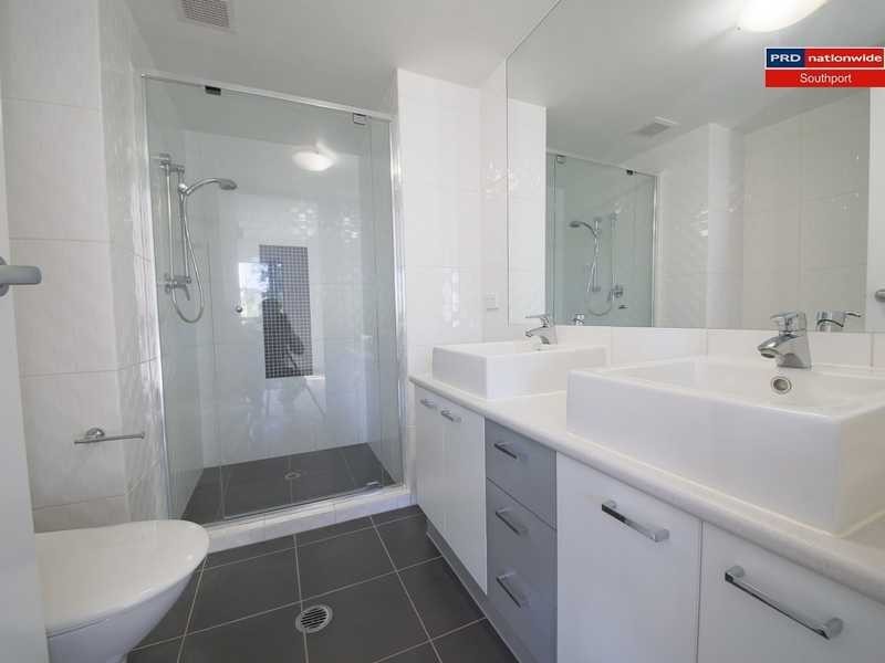 Unit 25/15 -17 Lloyd Street, Southport QLD 4215