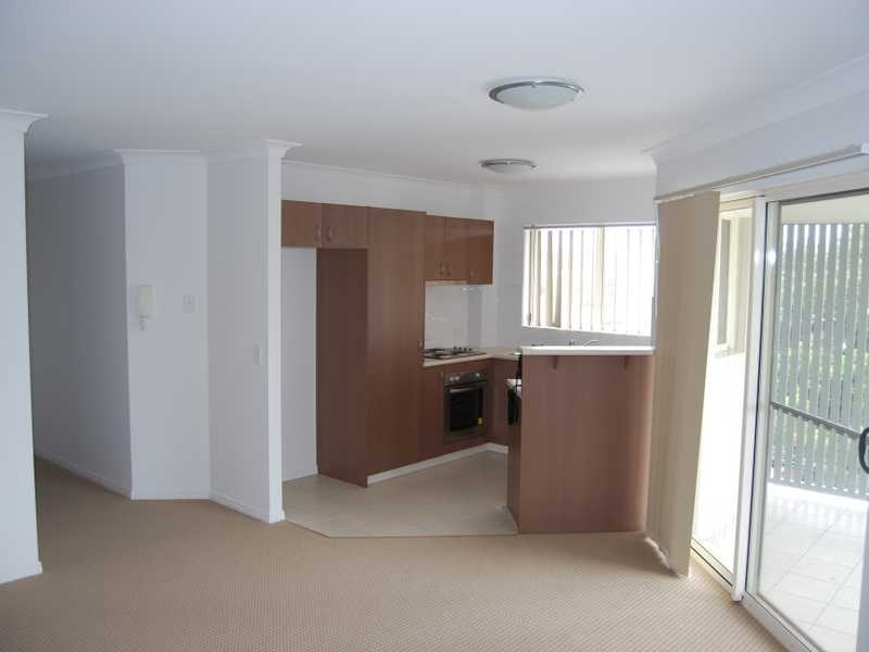 7/131 Muir Street, Labrador QLD 4215