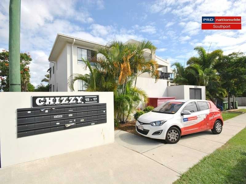 Unit 4/15-17 Lloyd Street, Southport QLD 4215
