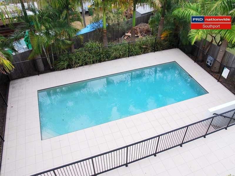 Unit 26/15 -17 Lloyd Street, Southport QLD 4215