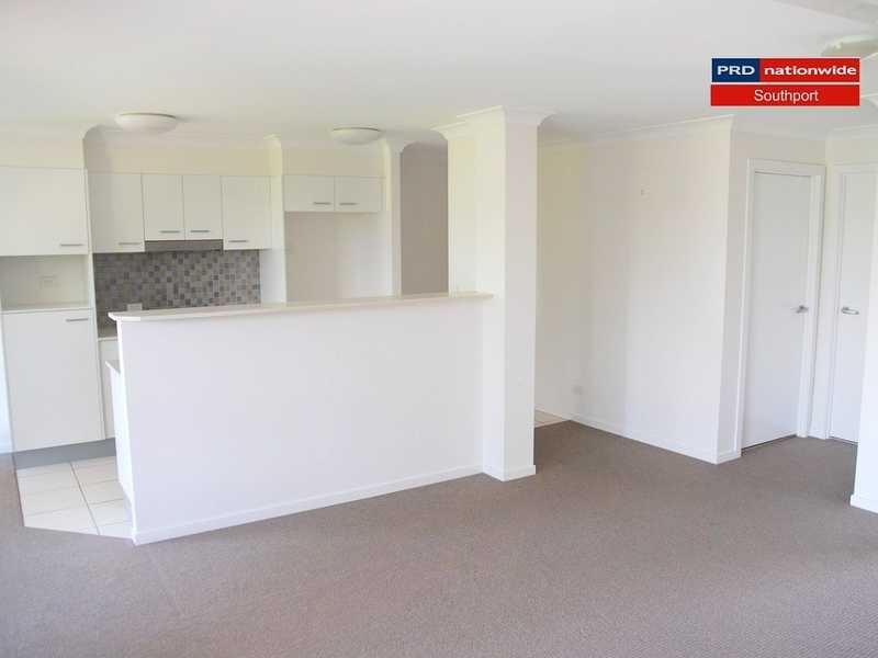 Unit 9/15-17 Lloyd Street, Southport QLD 4215