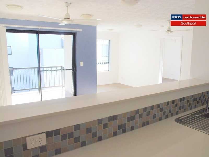 Unit 10/15-17 Lloyd Street, Southport QLD 4215