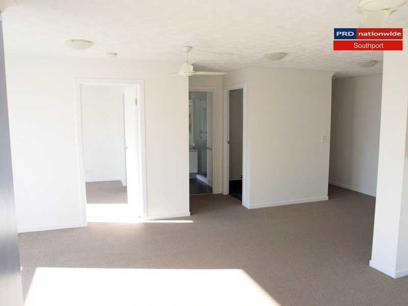 Unit 10/15-17 Lloyd Street, Southport QLD 4215