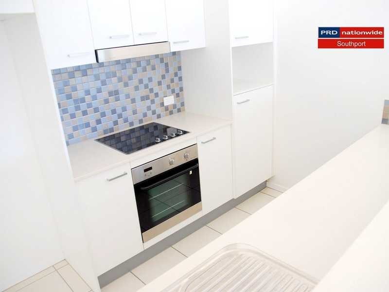 Unit 10/15-17 Lloyd Street, Southport QLD 4215