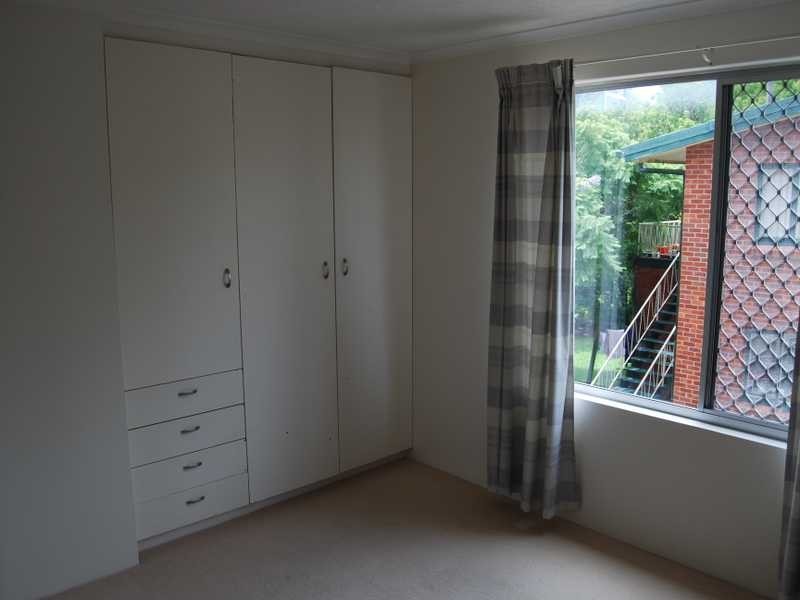 2/25 White Street, Southport QLD 4215