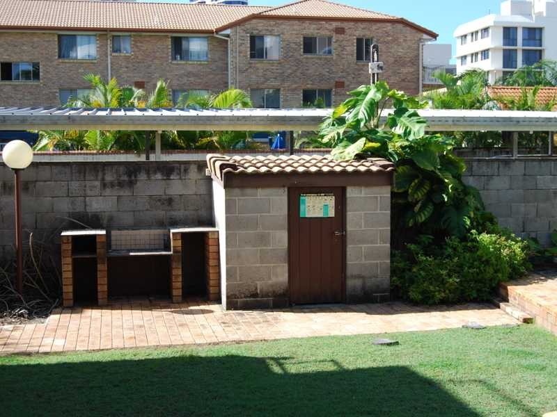 4 / 37 Back Street, Labrador QLD 4215