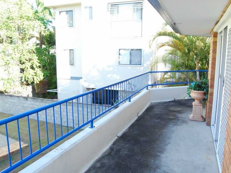 4 / 37 Back Street, Labrador QLD 4215