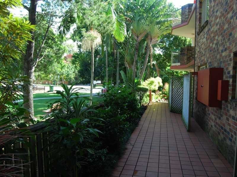 13/61 Bauer Street, Southport QLD 4215