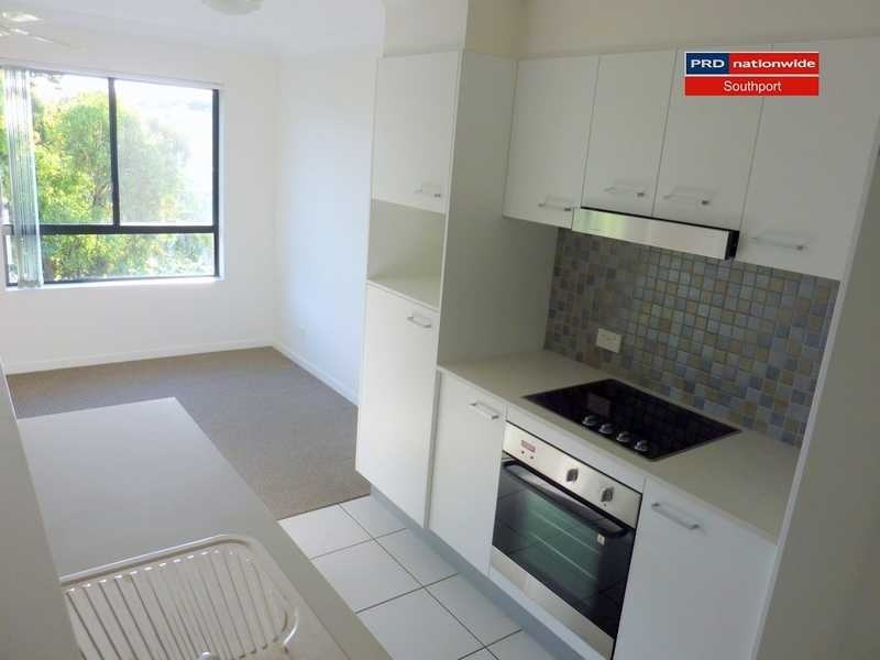 Unit 19/15-17 Lloyd Street, Southport QLD 4215