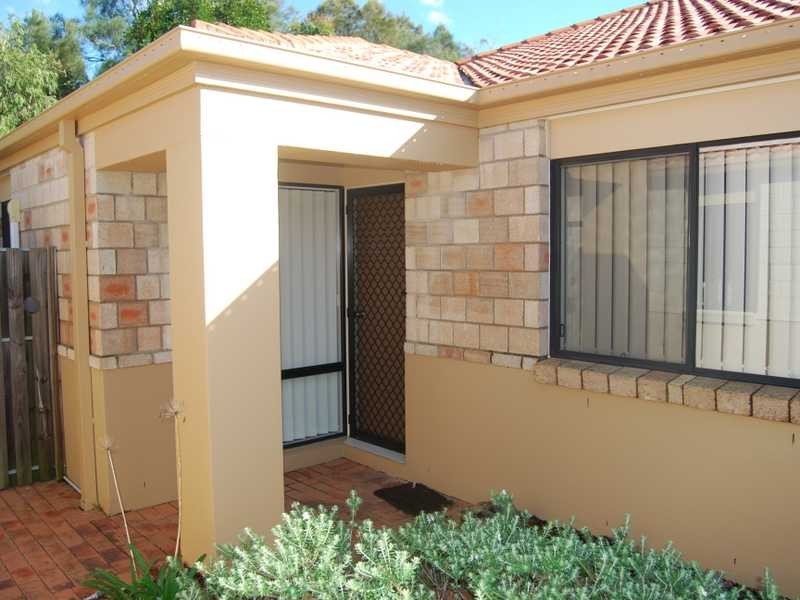 41/24 AMSONIA COURT, Arundel QLD 4214