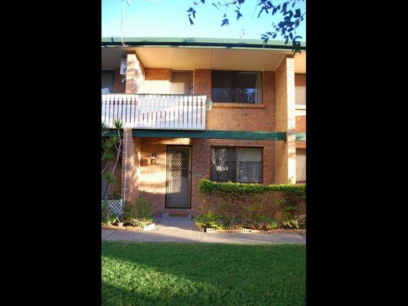 3/11 Frank Street, Labrador QLD 4215