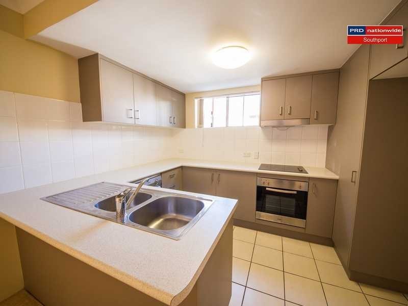 Unit 10/17 Lather Street, Southport QLD 4215