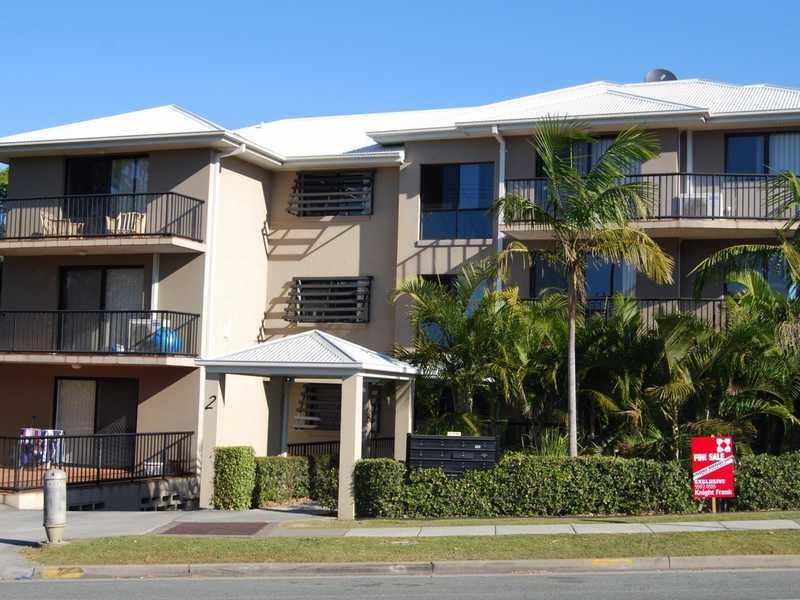 8/2 Johnston Street, Southport QLD 4215