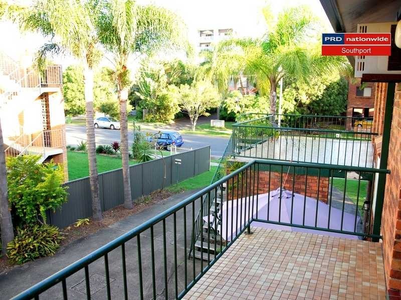 Unit 5/15 Baker Avenue, Labrador QLD 4215