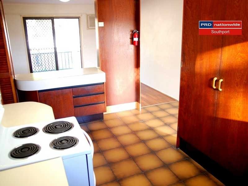 Unit 5/15 Baker Avenue, Labrador QLD 4215