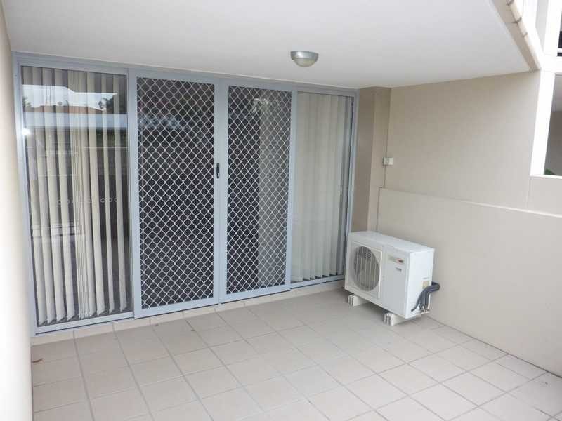 12/8-12 Proud Street, Labrador QLD 4215
