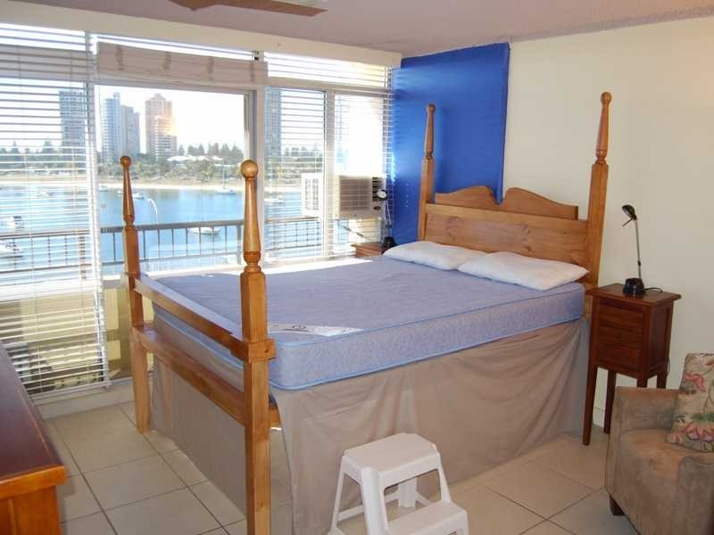 609/2 Barney Street, Southport QLD 4215