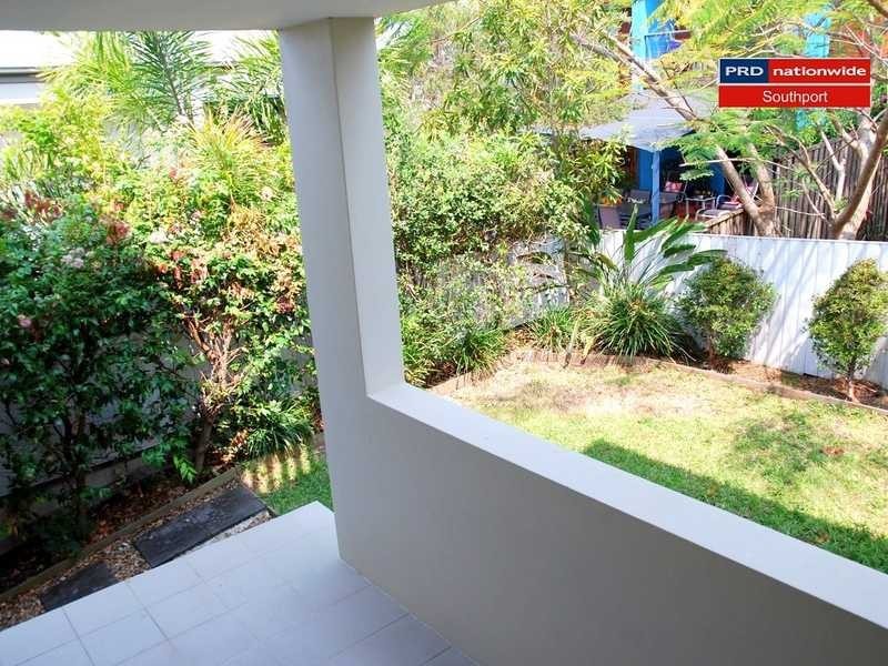 8/4-6 Locke Street, Southport QLD 4215