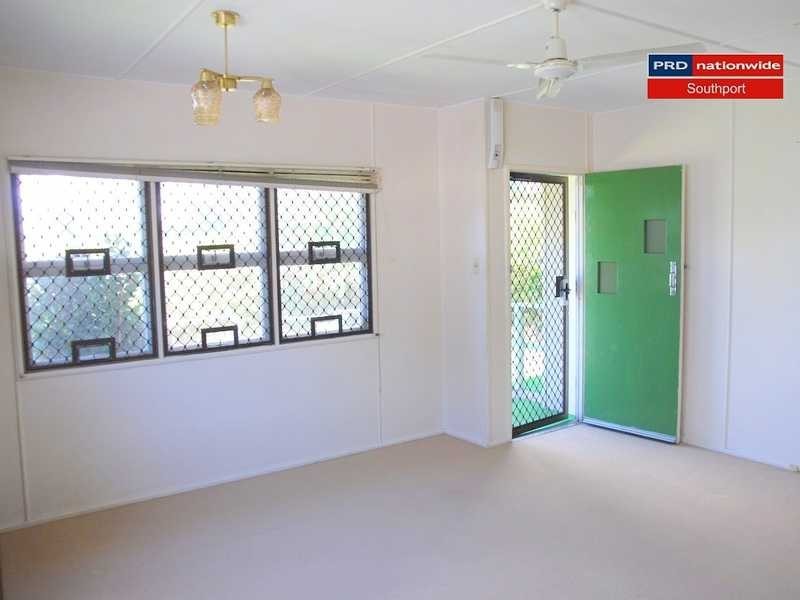 115 Falconer Street, Southport QLD 4215