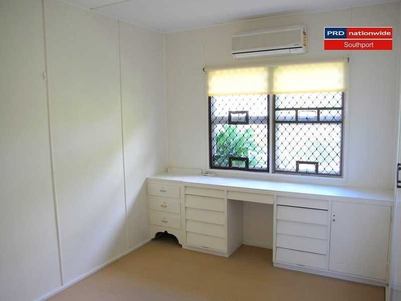 115 Falconer Street, Southport QLD 4215
