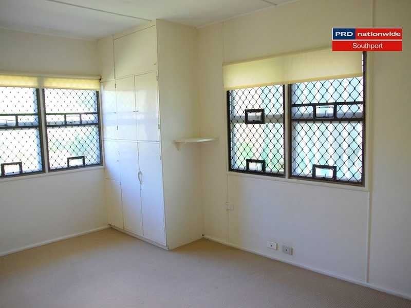 115 Falconer Street, Southport QLD 4215