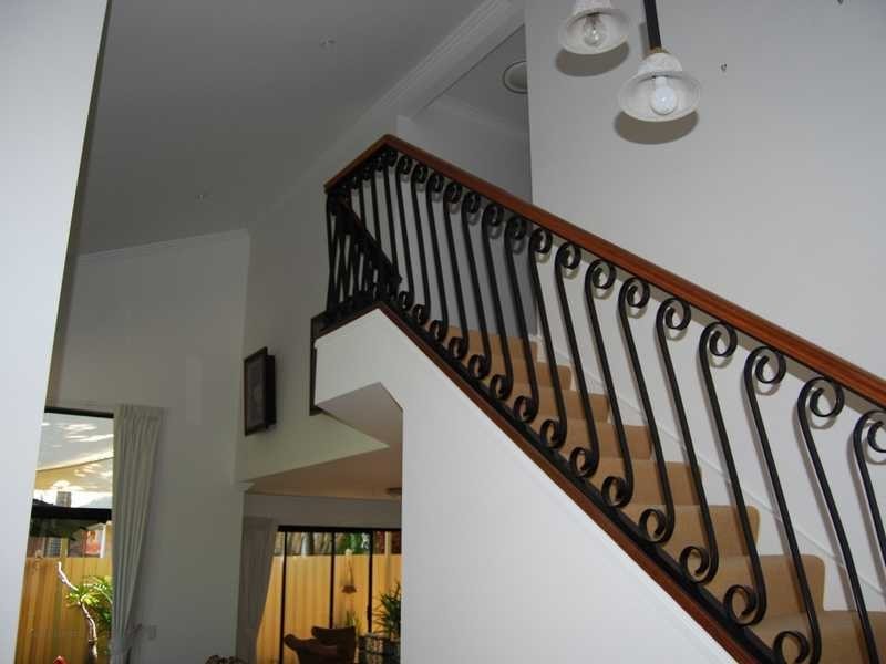 8/65 Benowa Road, Southport QLD 4215