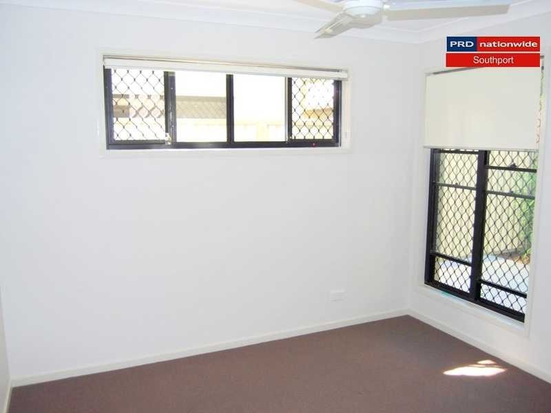 6/35 Harley Street, Labrador QLD 4215