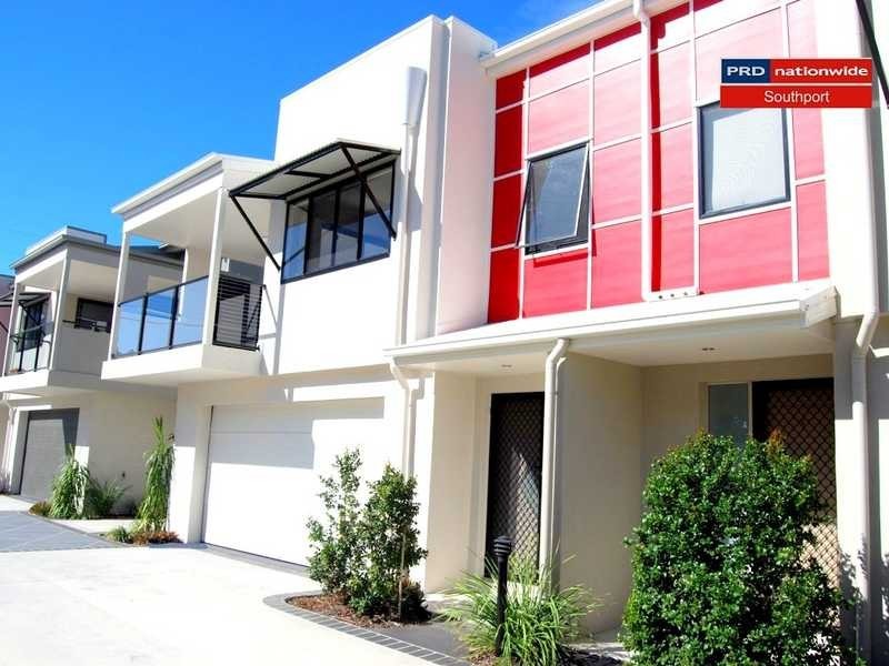 6/35 Harley Street, Labrador QLD 4215