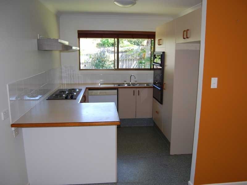 81 Kumbari Close, Southport QLD 4215