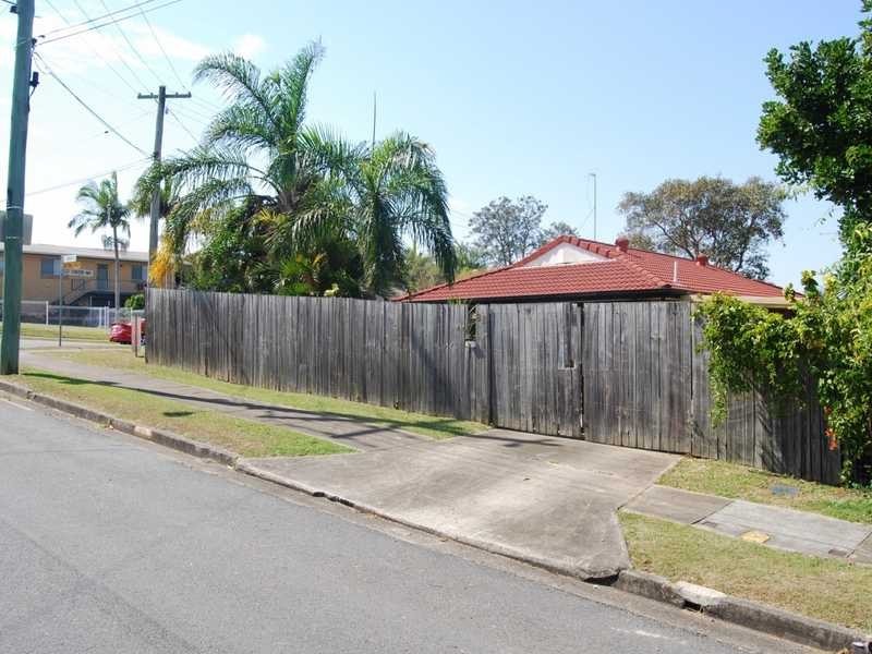 81 Kumbari Close, Southport QLD 4215