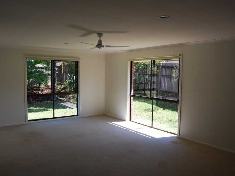 81 Kumbari Close, Southport QLD 4215