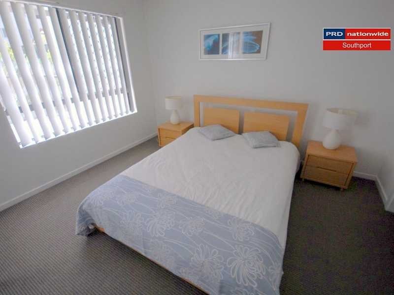 Unit 18/15-17 Lloyd Street, Southport QLD 4215