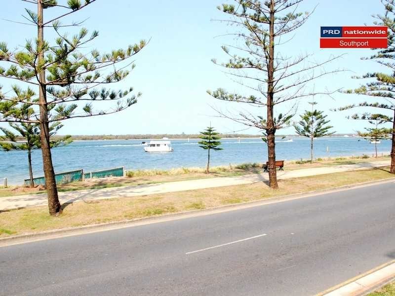 Unit 110/430 Marine Parade, Biggera Waters QLD 4216