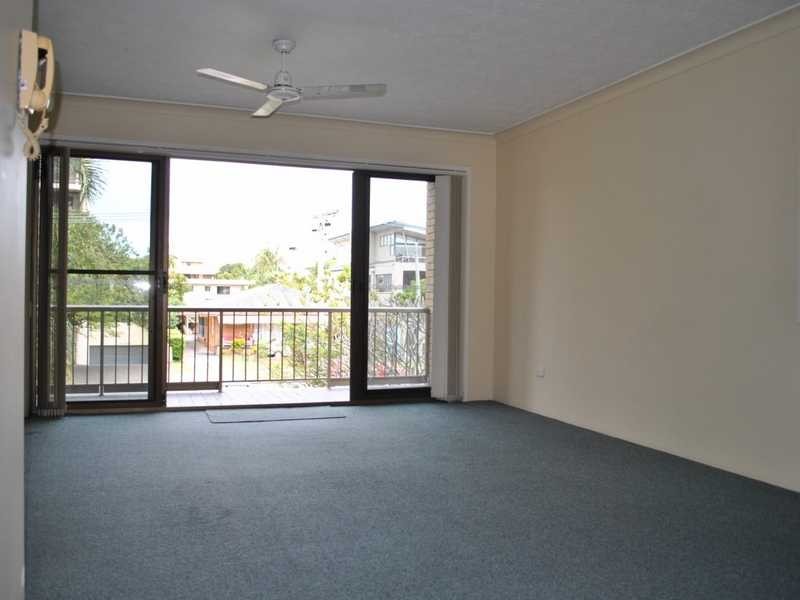 5 / 25 Armrick, Broadbeach QLD 4218