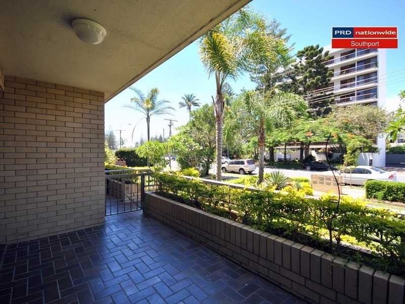 Unit 1/25 Armrick Avenue, Broadbeach QLD 4218