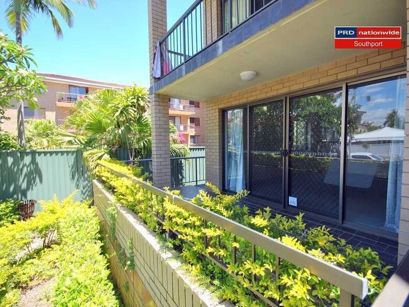 Unit 1/25 Armrick Avenue, Broadbeach QLD 4218