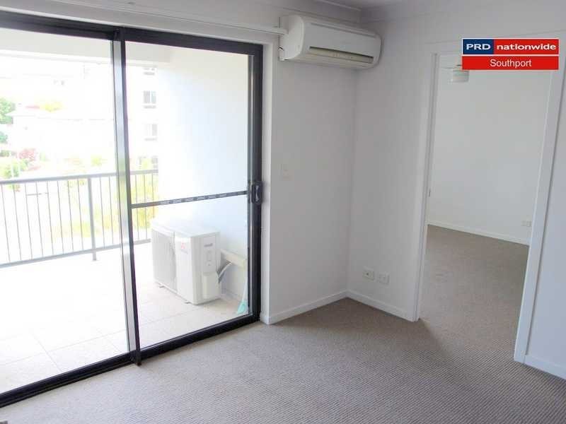 Unit 11/15-17 Lloyd Street, Southport QLD 4215