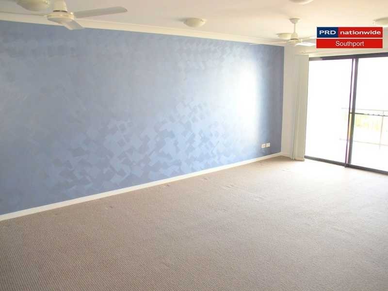 Unit 11/15-17 Lloyd Street, Southport QLD 4215