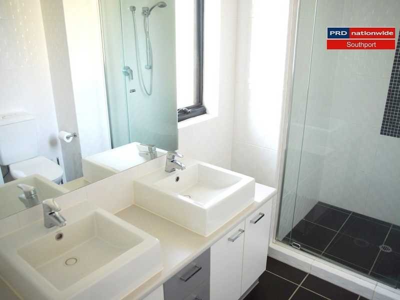 Unit 11/15-17 Lloyd Street, Southport QLD 4215