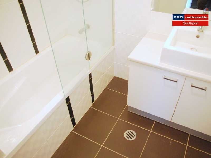 Unit 11/15-17 Lloyd Street, Southport QLD 4215